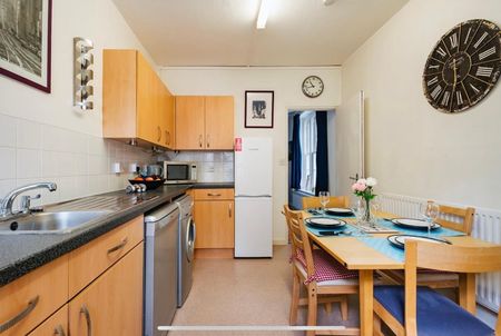 1 Bed Flat, Walker House, NW1 - Photo 5