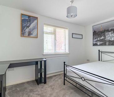 Available unfurnished from 24/11/2025 - Photo 4