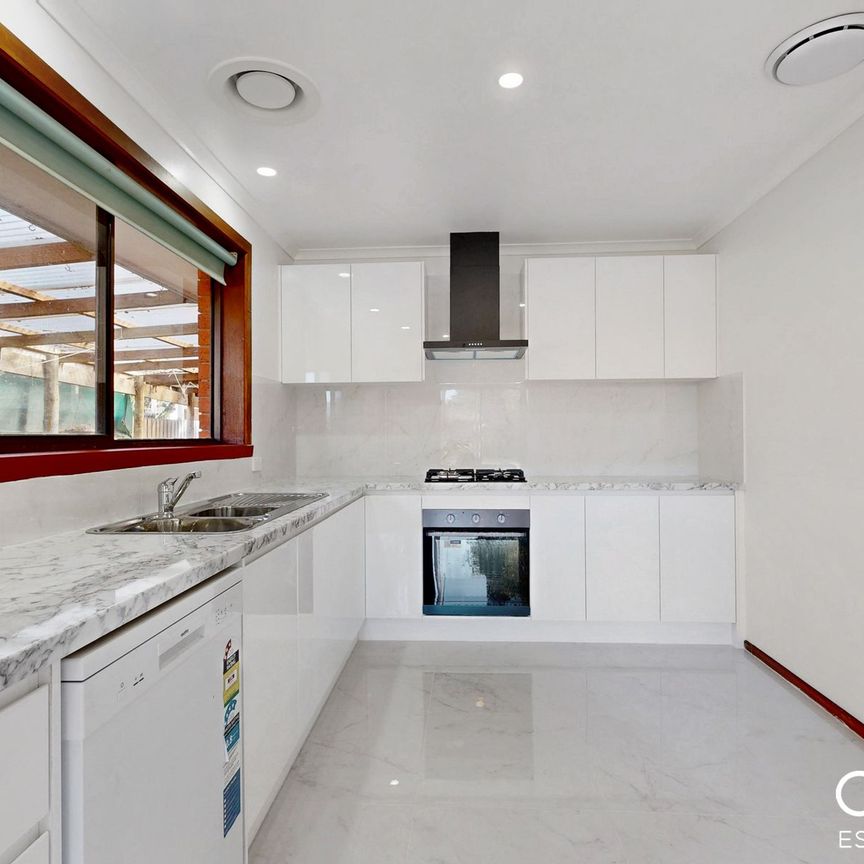 5 Roma Avenue, Cranbourne - Photo 1