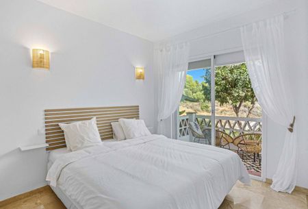 2 bedroom luxury Apartment for rent in Málaga, Andalusia - Photo 3