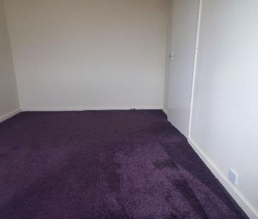 3 bedroom detached house to rent - Photo 3