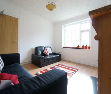 14 Ffordd Tegid - Photo 1