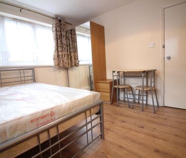 Hanworth Road, Hounslow - Photo 5
