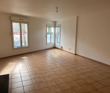 Location Appartement 1 pièce 43m² - Photo 2