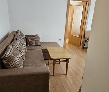 Imchiriez apartament cu 2 camere 32 mp - Fotografie 2