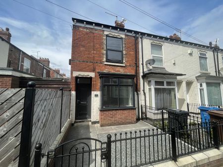 2 bedroom terraced house to rent - Photo 4