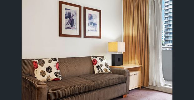 Fully Furnished 1BR in Prime Chatswood Location - Photo 1