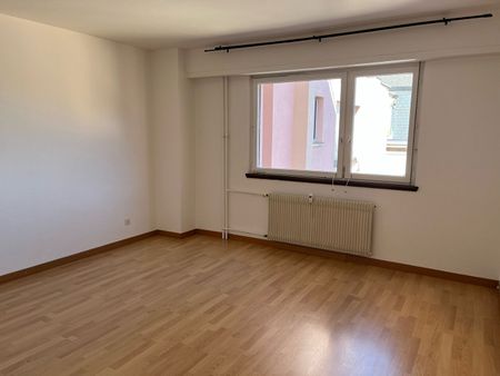 Location Appartement 4 pièces 97m² - Photo 5