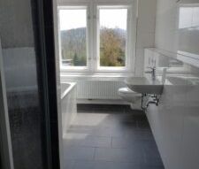 Straßberger Str. 76, Wohnung 3 ~~~ Einbauküche, Loggia, Bad mit Wanne und Dusche, Keller, Stellplatz - Photo 5