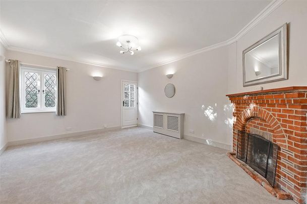 4 bedroom detached house to rent - Photo 1