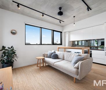 Stylish living at Green Edge - Photo 5