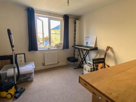 2 bedroom flat to rent - Photo 4