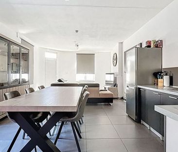 Appartement te huur in Flémalle-Grande voor € 700 met 1 slaapkamer - Foto 3