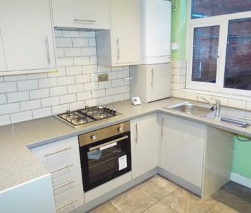 3 Bed Terraced House, Wilton Terrace, NG6 - Photo 5