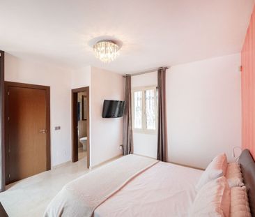 House in Marbella, Costa del Sol - Photo 4