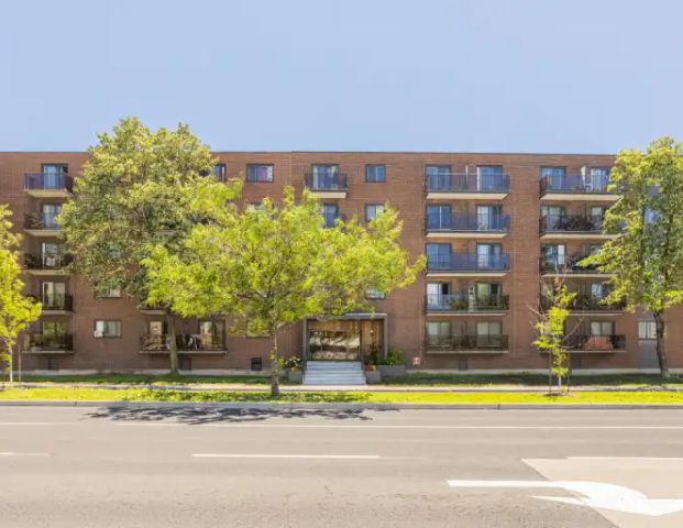 1300 Boulevard de la Côte-Vertu | 1300 Boulevard de la Côte-Vertu, Montreal - Photo 1