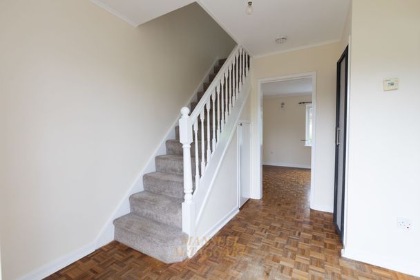 Maypole Road, Ashurst Wood, RH19 - Photo 1