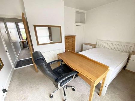 Percy Road, Southsea, PO4 - Photo 5