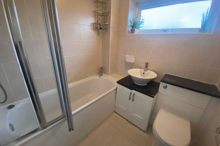 Victoria Grove - Photo 3