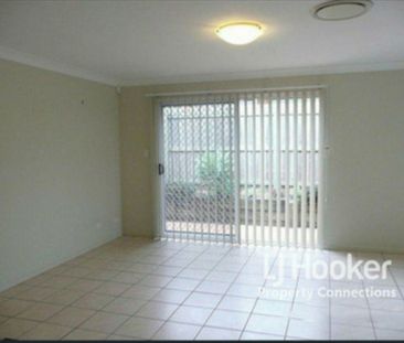 3 Bedroom Townhouse - Includes Pool and Tennis Court! - Photo 4