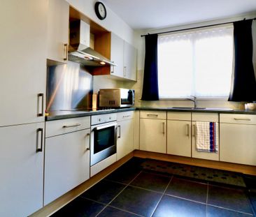 Centraal gelegen en recent appartement met 1 slpk en terras voor 72... - Photo 3