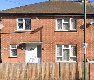 Claude Street Room 6 - Photo 1