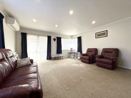 3 Bedroom Home in Avalon - Photo 3