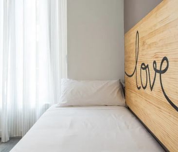 Calle de las Hileras, Madrid, Community of Madrid 28013 - Photo 1