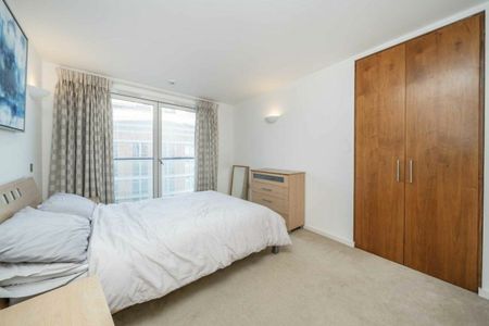 Fairmont Avenue, Canary Wharf, E14 - Photo 3