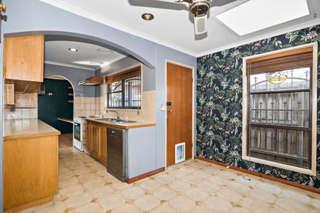 1/22 Gobur Court, Meadow Heights VIC 3048 - Photo 5