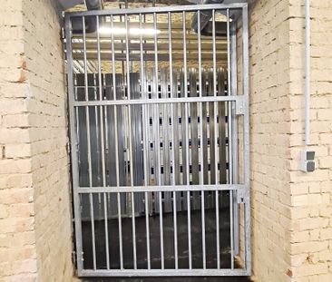 ESSLINGGASSE, BÖRSE-NÄHE, 85 m2 Lagerraum, Stromanschluss, Belüftun... - Photo 1