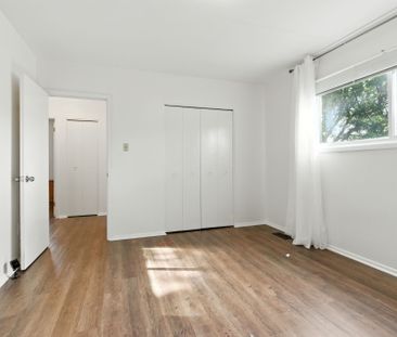 For Lease - 10 Owen Place Unit# MAIN, Hamilton, Ontario - Photo 3