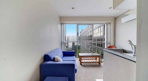 1 Bedroom Apartment - Photo 1