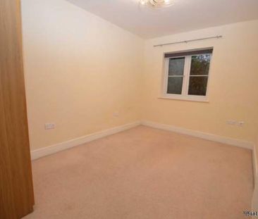 3 bedroom property to rent in Addlestone - Photo 1