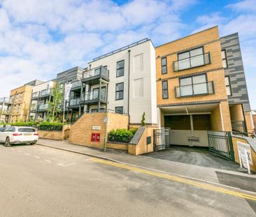 2 bedroom flat to rent - Photo 2