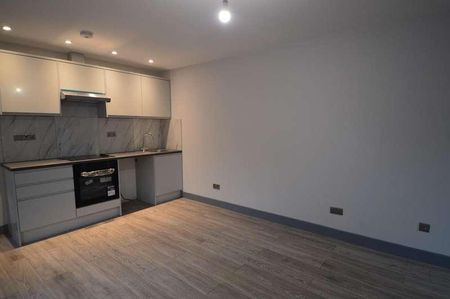 Crowborough Hill, Crowborough, TN6 - Photo 3