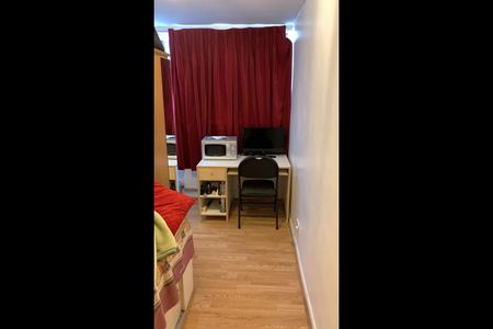 Room in a Shared House, Barnhill Road, HA9 - Photo 2