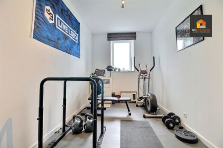 Duplex/Penthouse - Photo 3