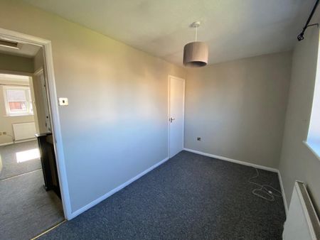 2 bedroom House To Let - Photo 3