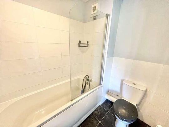 Weaverdale, Shoeburyness, Shoeburyness, Essex, SS3 - Photo 1