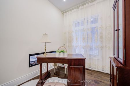 For Lease - 47 Milky Way Drive, Richmond Hill, Ontario - Photo 2