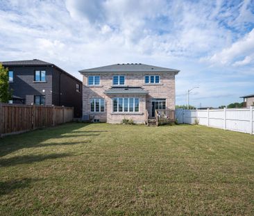 For Lease - 8 Dougherty Court, Hamilton, Ontario - Photo 4