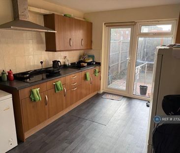 1 bedroom in a house share to rent - Photo 6