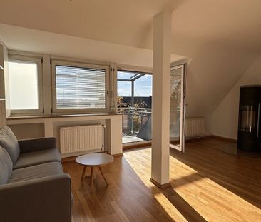 Zuhause neu erleben: Dachterrasse, Kaminofen, Einbauküche....! - Foto 1