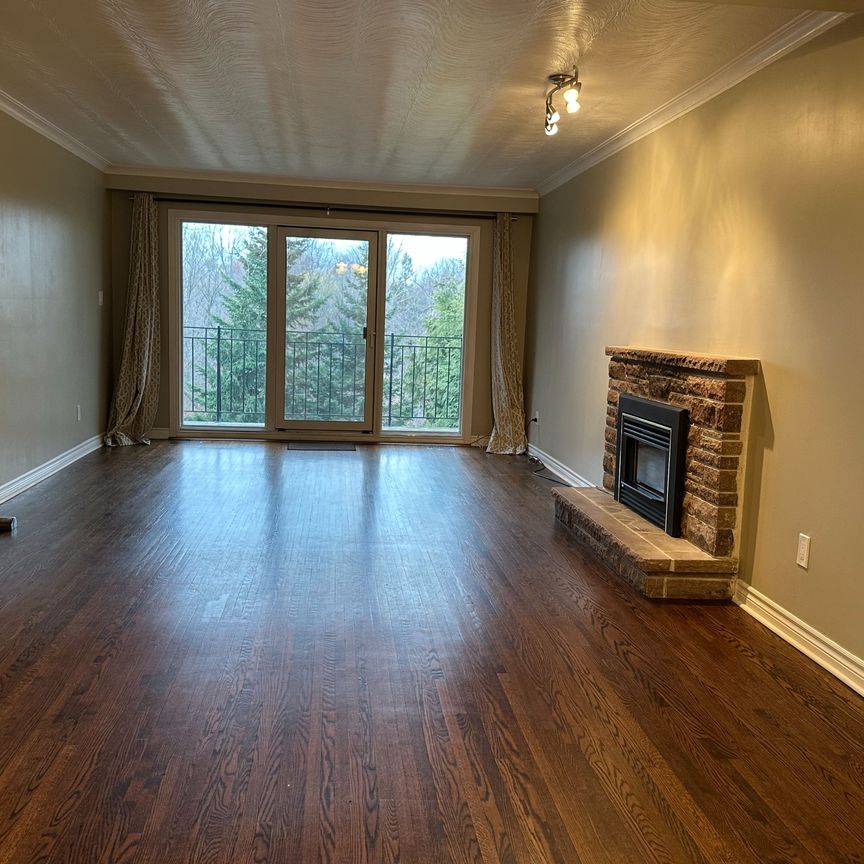 For Lease - 28 Landfair Crescent, Toronto, Ontario - Photo 1