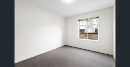 OPEN: Thu 11th Dec 4:45pm - 5:00pm & Sat 13th Dec 1:05pm - 1:20pm - Photo 3