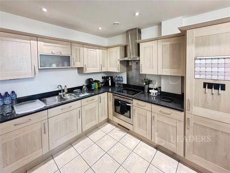 1 bedroom property to rent Telephone House, 70 High Street, Southampton, SO14 - Photo 4