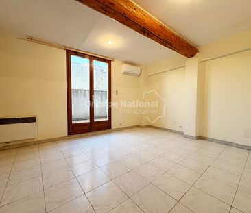 Maison avec terrasse, - Photo 1