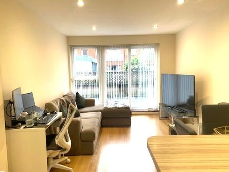 1 Bed Flat, Heron House, RG2 - Photo 3