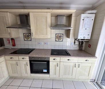 7 bedroom terraced house to rent - Photo 2